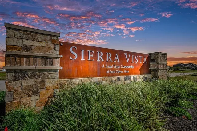 $2,250 | 1522 Truckee River Drive, Iowa Colony, TX 77583