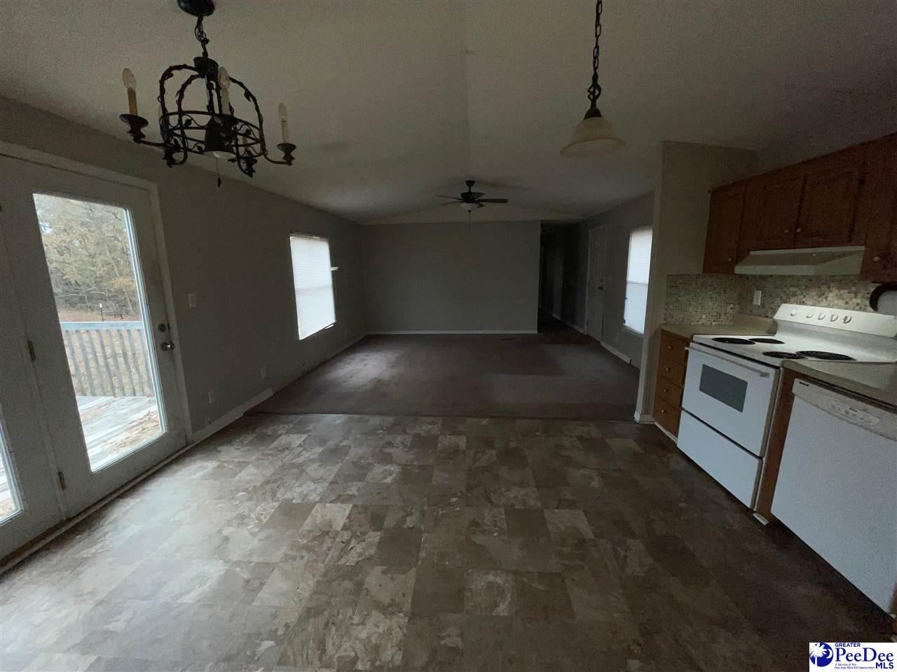 2017 Seaboard Road Wallace, SC 29596 - Photo 4 of 22 Gallery Image 4