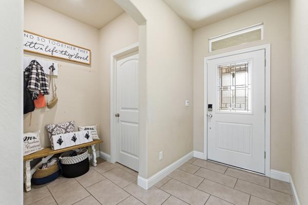 1150 Fire Fall Avenue Lemoore, CA 93245 - Photo 5 of 34