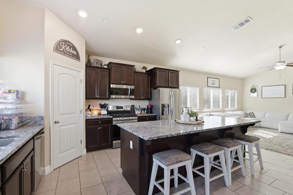 1150 Fire Fall Avenue Lemoore, CA 93245 - Photo 9 of 34