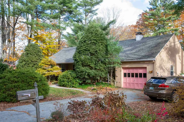 $415,000 | 311 Old Street Road, Peterborough, NH 03458