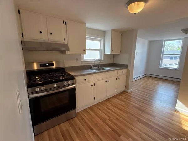 $3,700 | 49 1/2 Elm Street, Unit 2, Sleepy Hollow, NY 10591