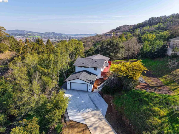 $1,659,888 | 612 Canyon Road, Novato, CA 94947