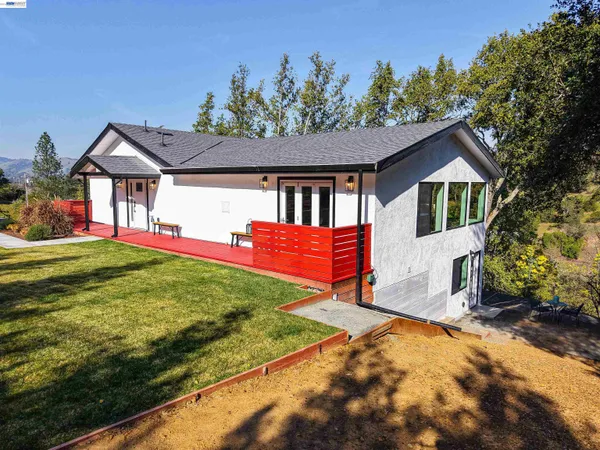 $1,659,888 | 612 Canyon Road, Novato, CA 94947