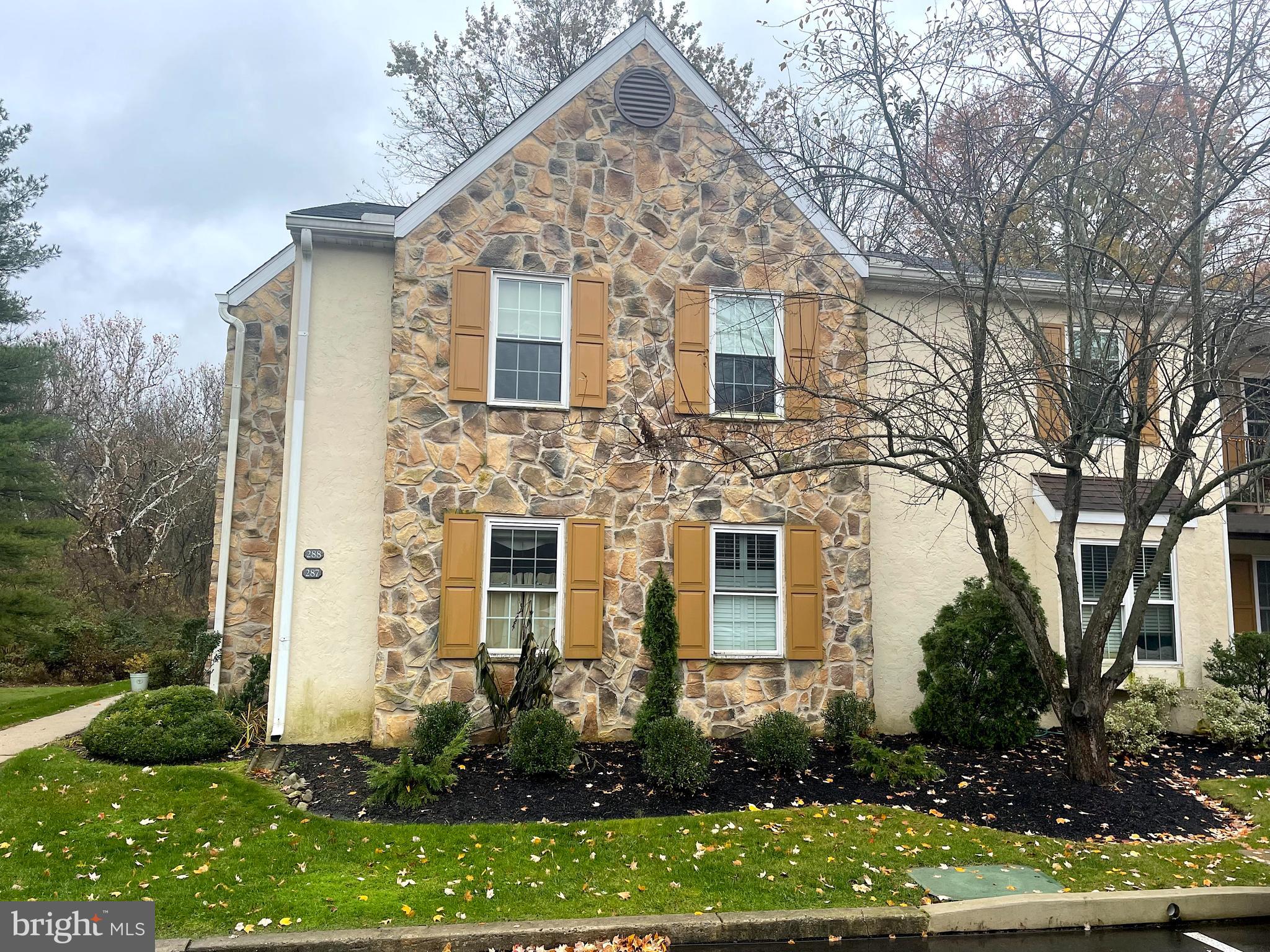 288 Valley Stream Lane Chesterbrook, PA 19087 - Photo 1 of 21 Gallery Image 1