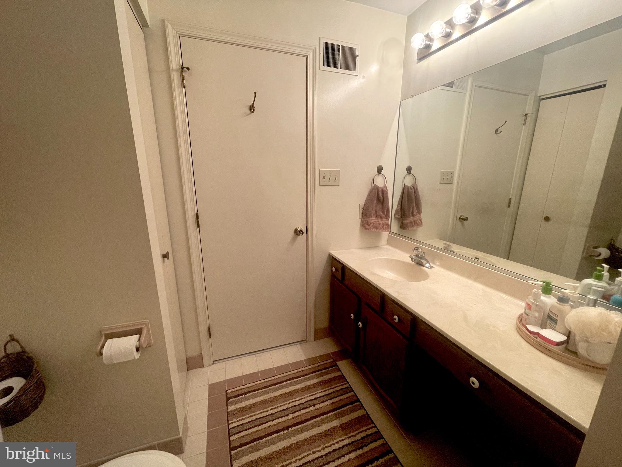 288 Valley Stream Lane Chesterbrook, PA 19087 - Photo 12 of 21 Gallery Image 12