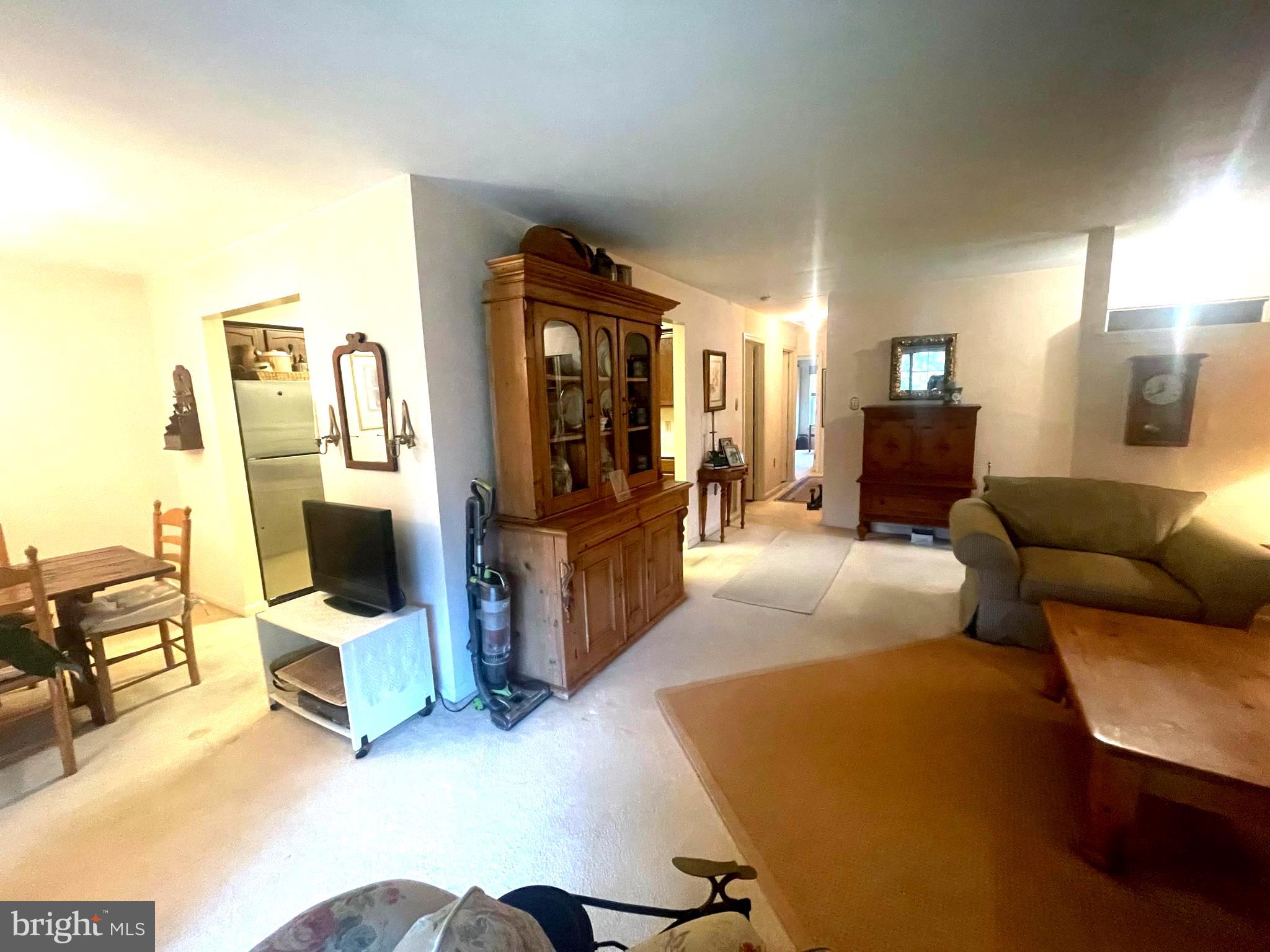 288 Valley Stream Lane Chesterbrook, PA 19087 - Photo 4 of 21 Gallery Image 4