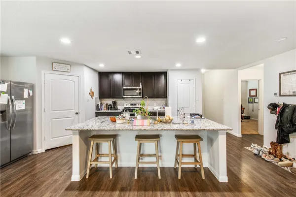 $289,000 | 993 Marquis Drive, Bryan, TX 77803