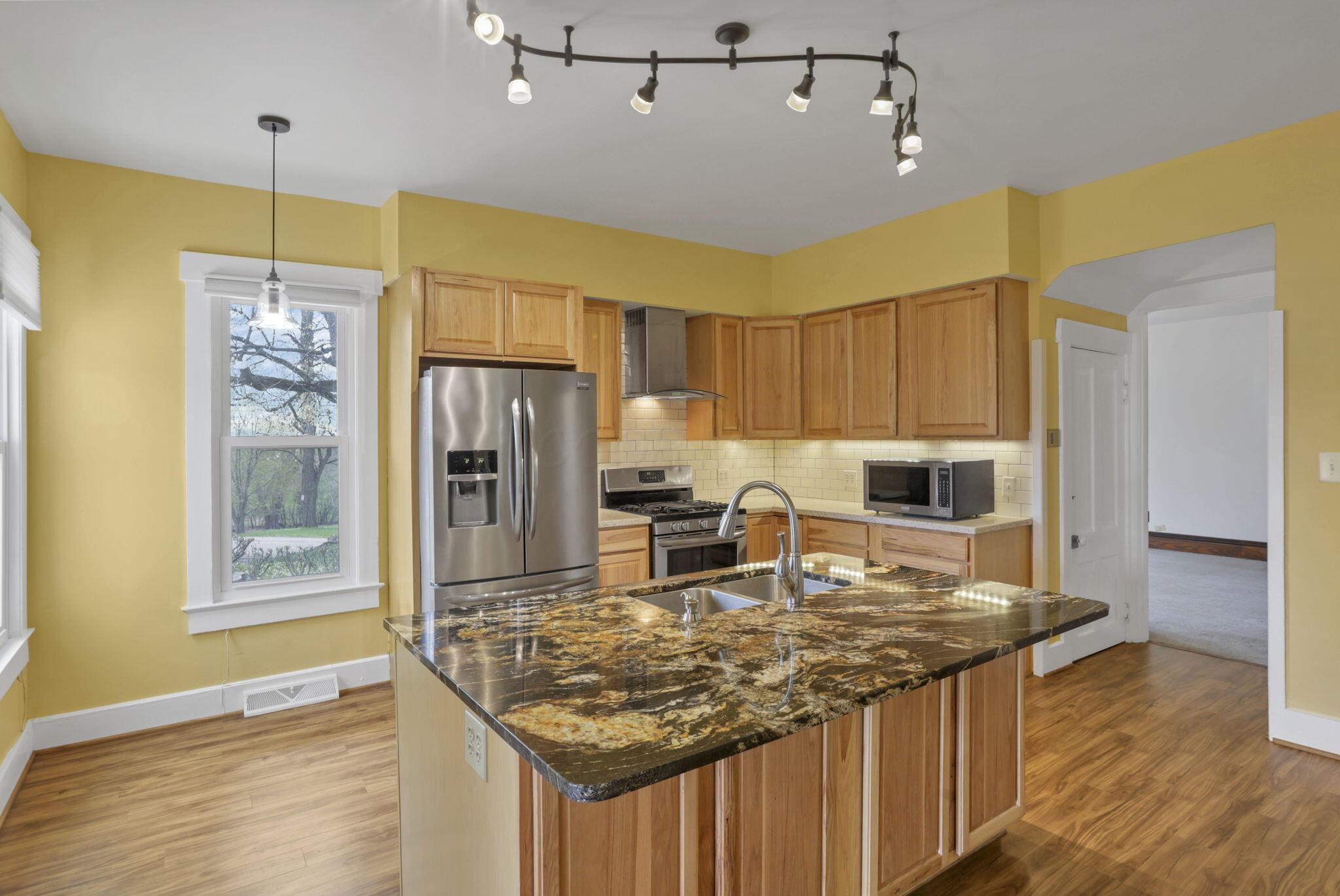 799 James Road Granville, OH 43023 - Photo 24 of 106