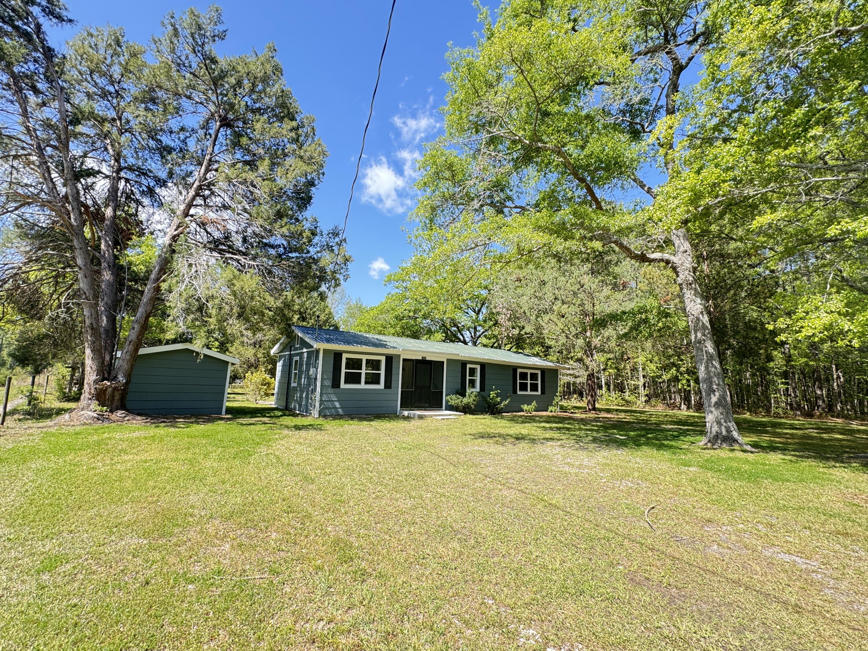 1425 Risher Mountain Road Walterboro, SC 29488 - Photo 2 of 70 1425 Risher Mountain Road (32)