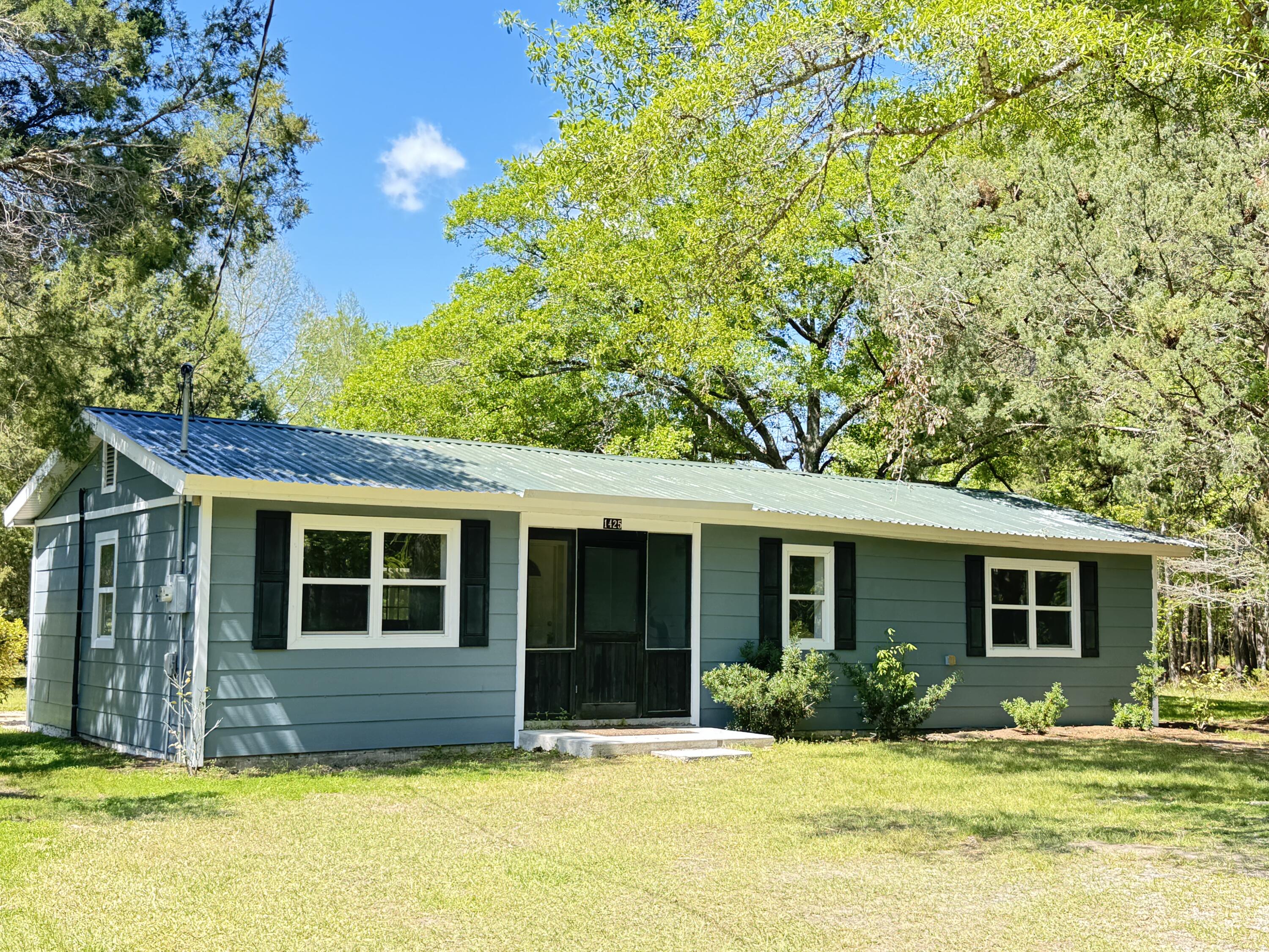 1425 Risher Mountain Road Walterboro, SC 29488 - Photo 3 of 70 1425 Risher Mountain Road (33)