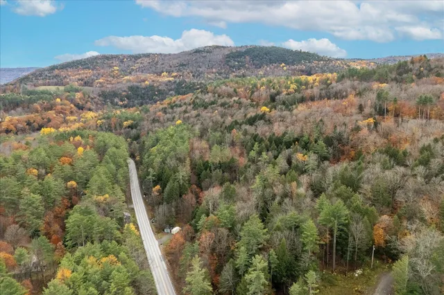 $185,000 | 4441 Route 30 Jamaica Vt 05343, Jamaica, VT 05343