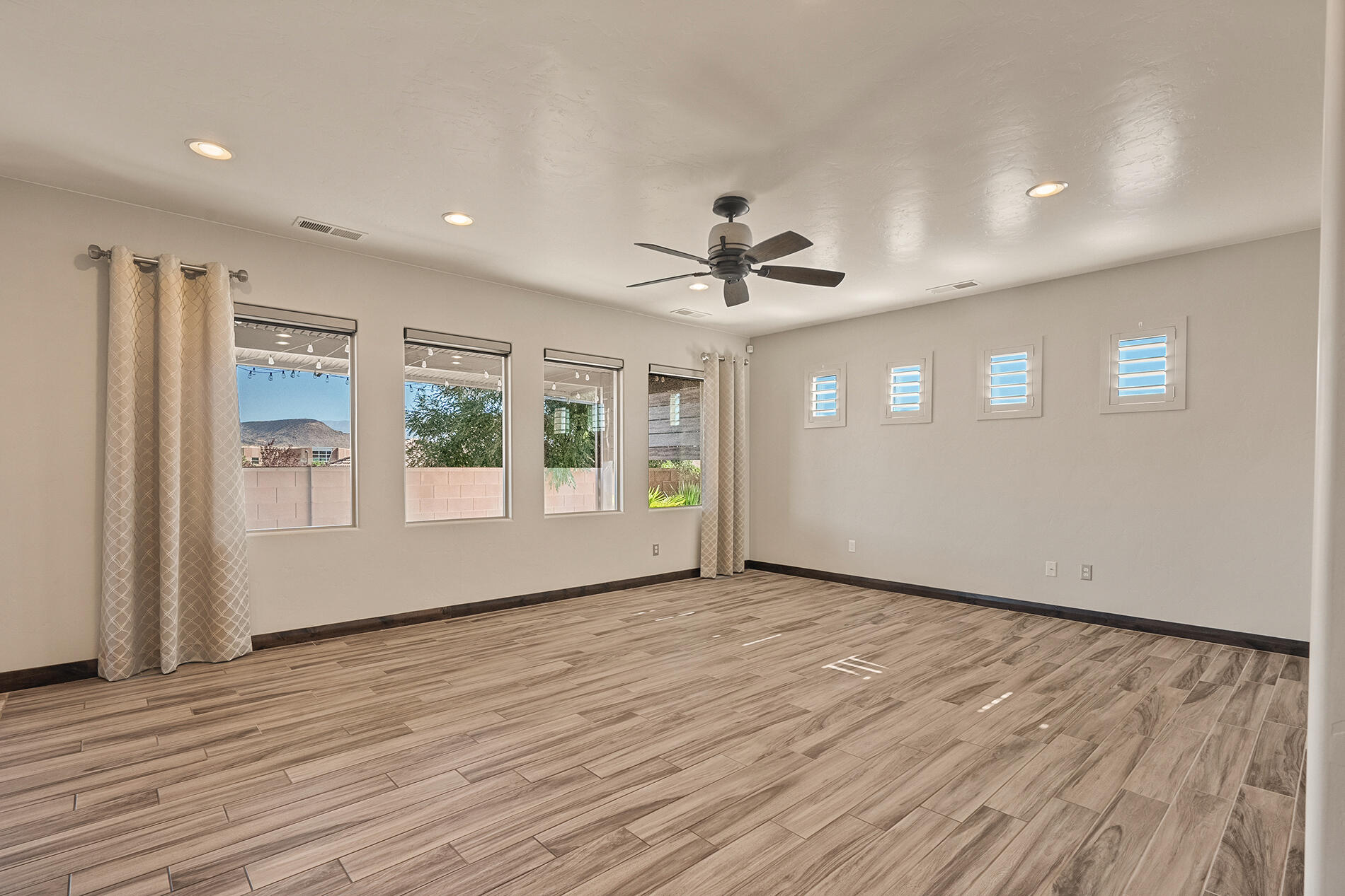 1248 West 2190 S Circle St. George, UT 84770 - Photo 11 of 73 03 Living Room