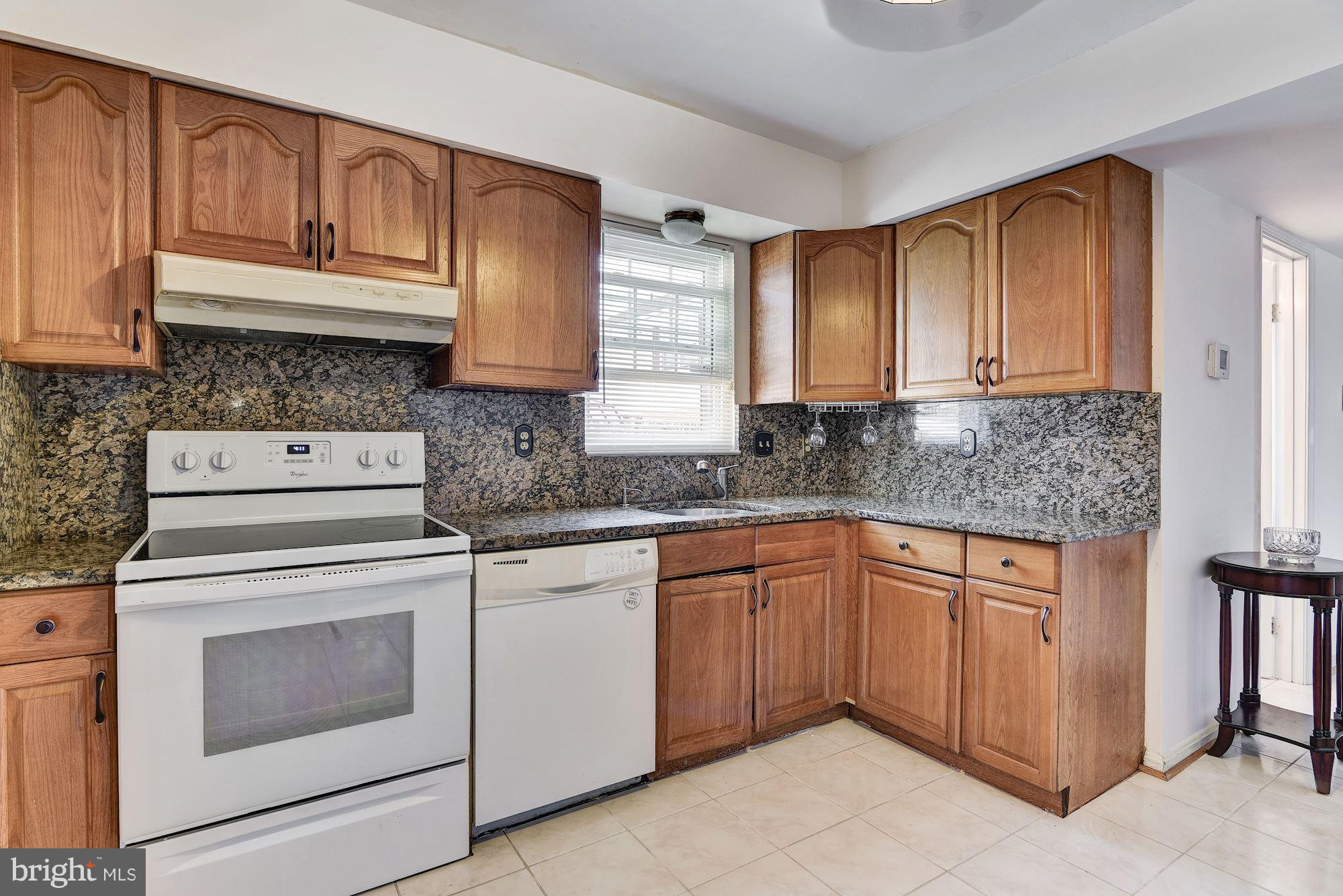 7215 Lavender Lane Springfield, VA 22150 - Photo 13 of 30 Kitchen