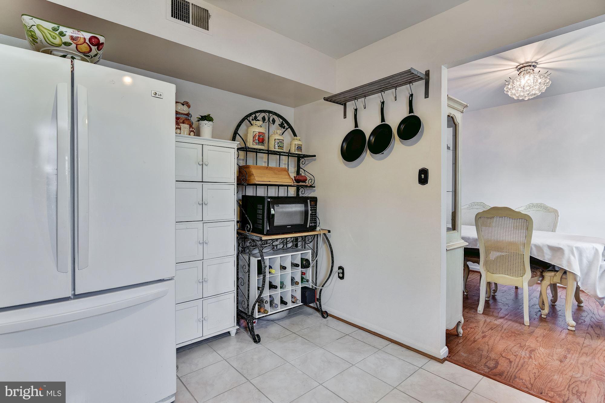 7215 Lavender Lane Springfield, VA 22150 - Photo 15 of 30 Kitchen