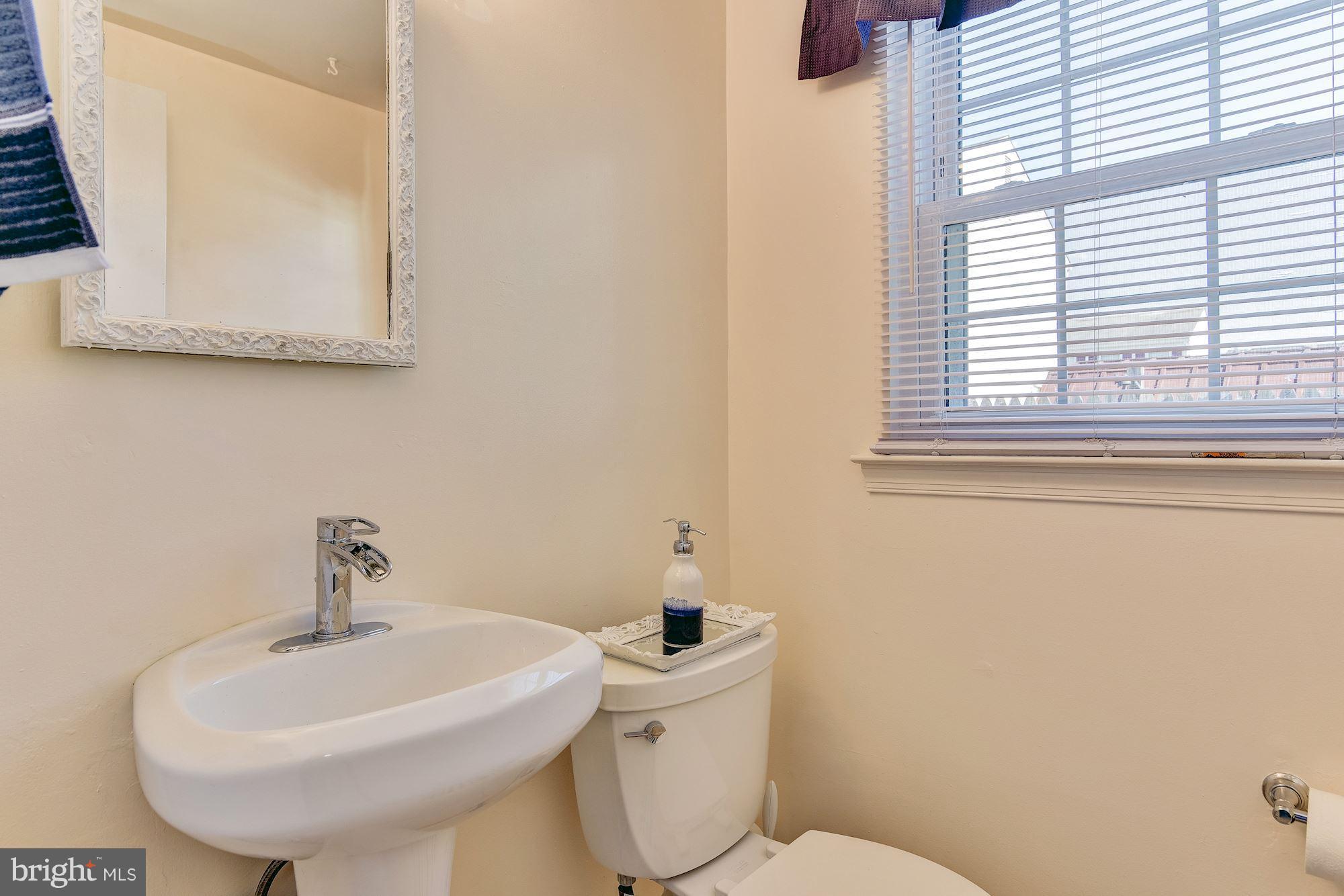 7215 Lavender Lane Springfield, VA 22150 - Photo 18 of 30 Bath