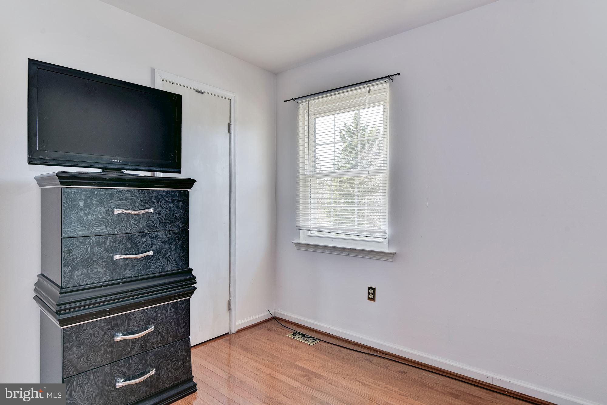 7215 Lavender Lane Springfield, VA 22150 - Photo 24 of 30 Bedroom