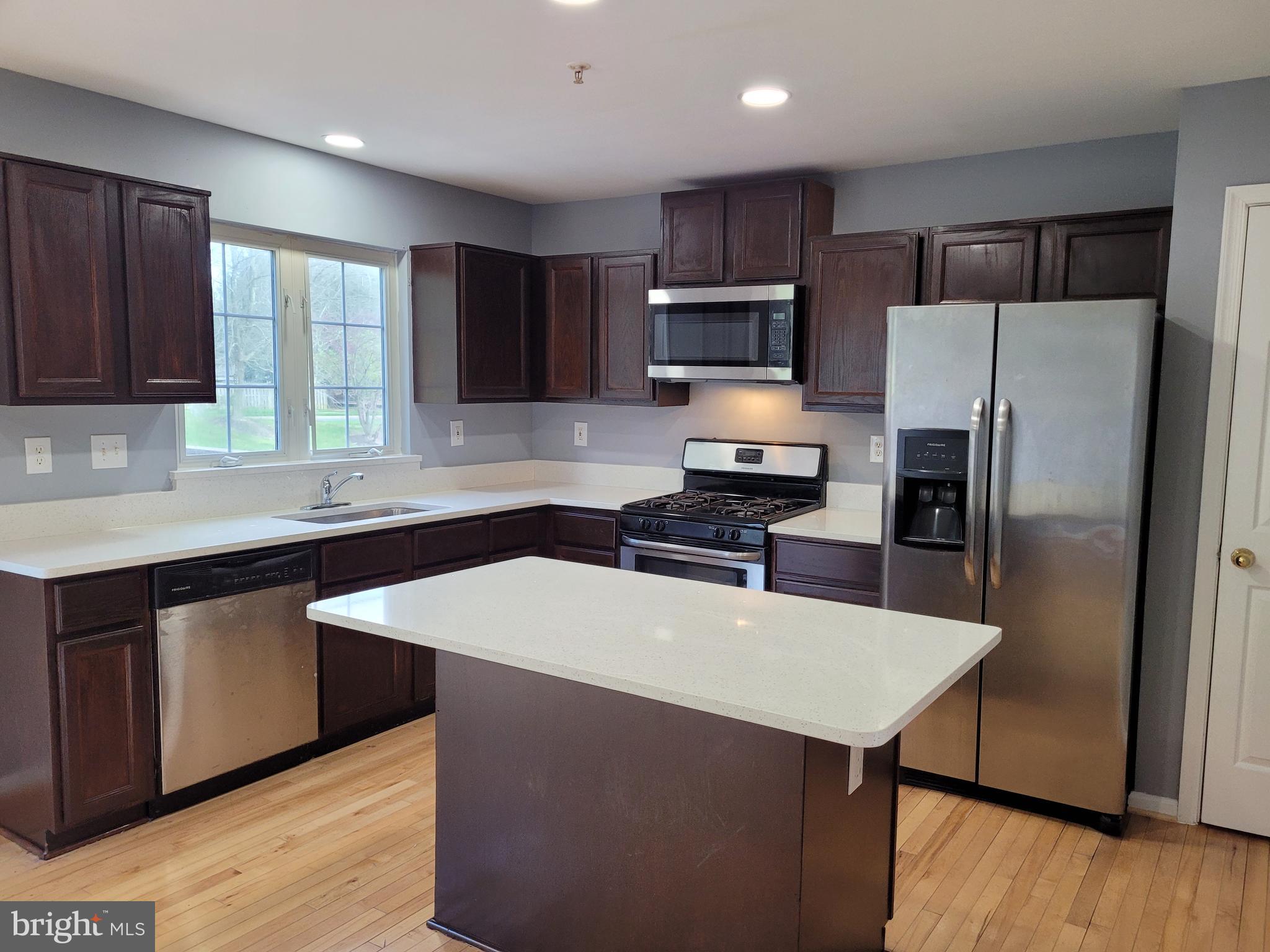 4417 Kentford Road Owings Mills, MD 21117 - Photo 4 of 39