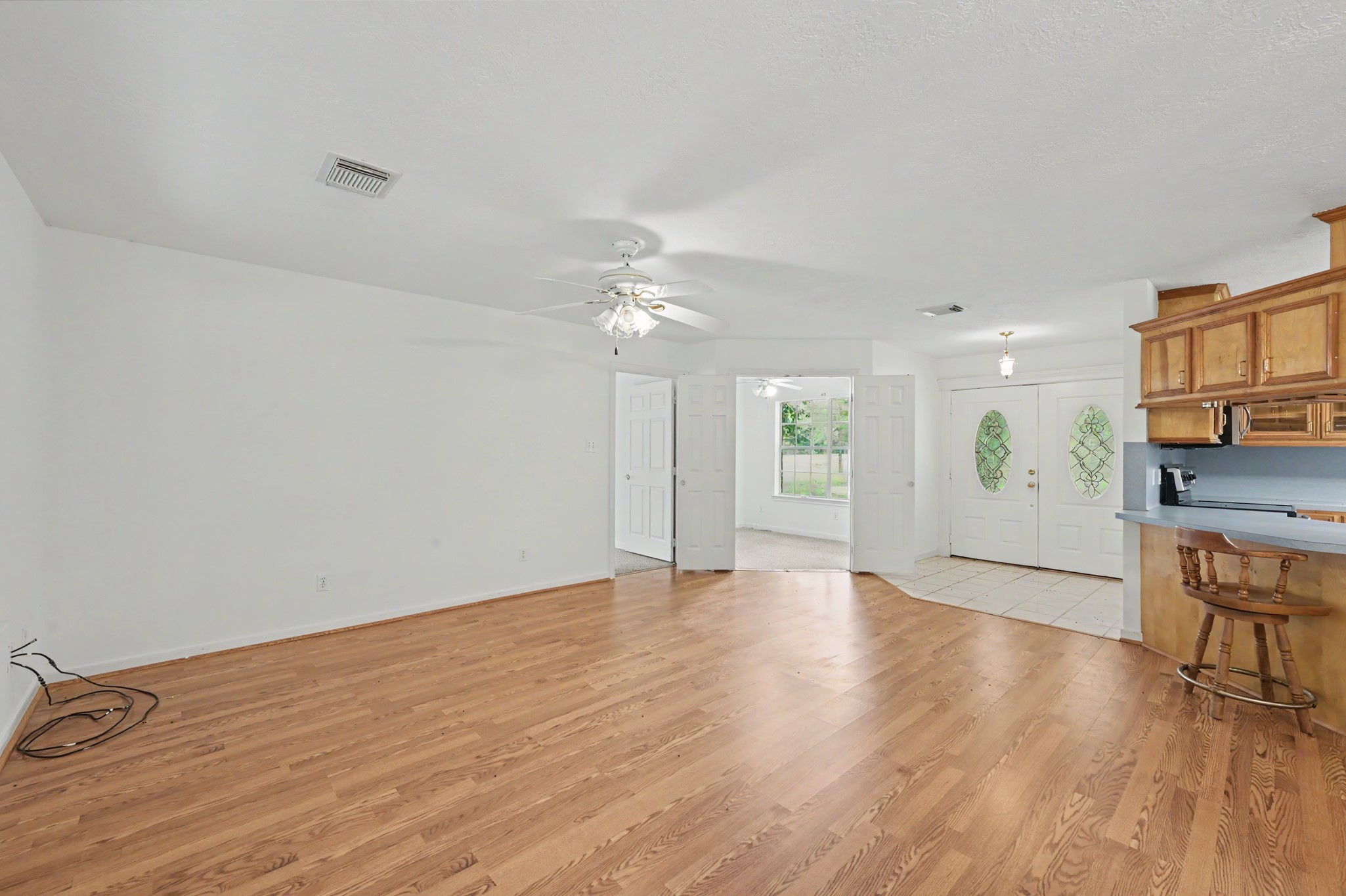 10690 Tanyard Road Willis, TX 77378 - Photo 9 of 43 A perfect space for entertaining or family gatherings.