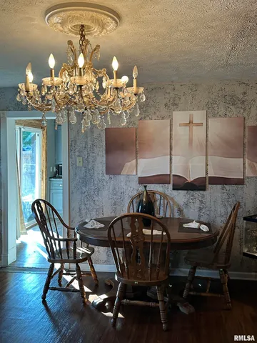 $115,000 | 717 South 18th Street, Herrin, IL 62948