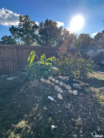 $115,000 | 717 South 18th Street, Herrin, IL 62948