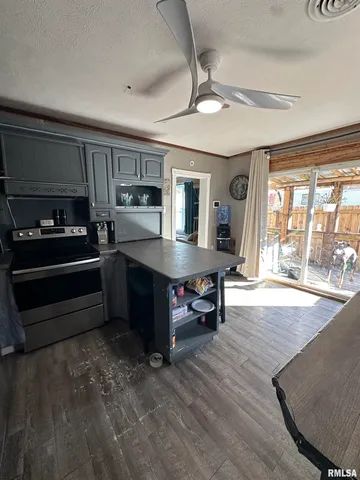 $115,000 | 717 South 18th Street, Herrin, IL 62948