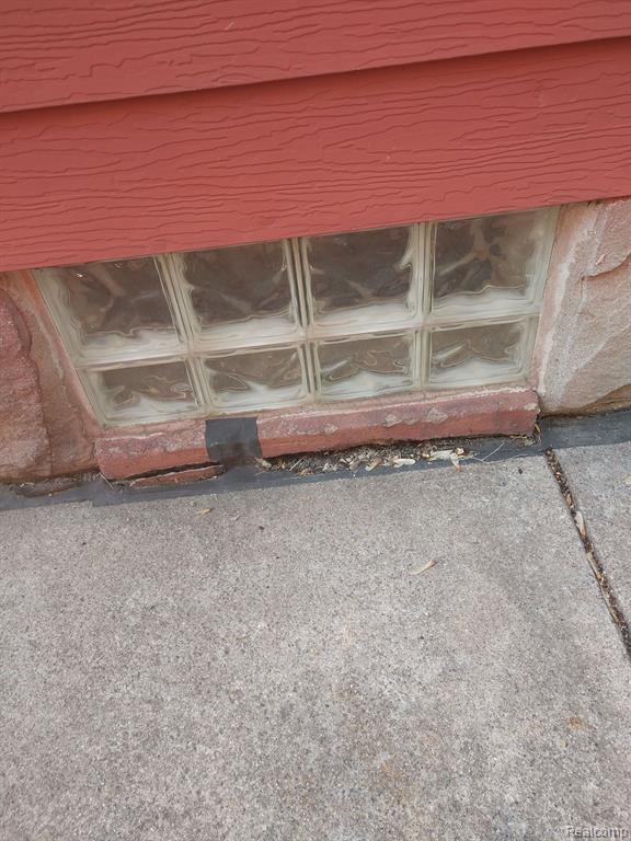17947 Reed Street Melvindale, MI 48122 - Photo 6 of 25