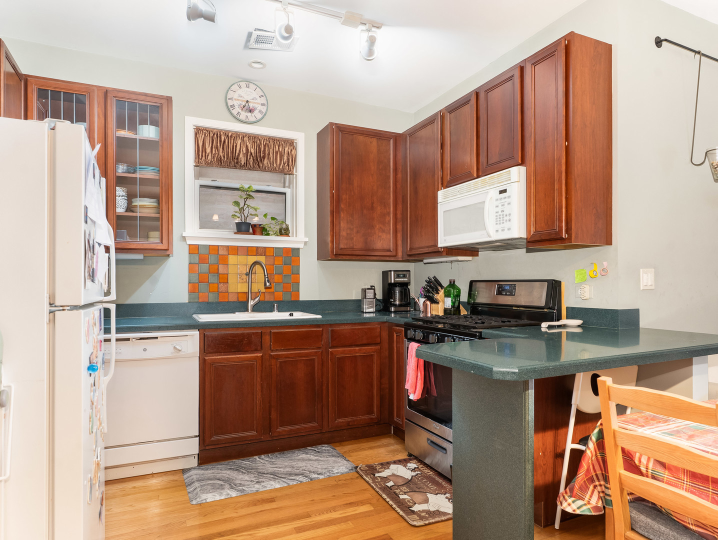 1335 West Fillmore Street, Unit B Chicago, IL 60607 - Photo 8 of 19 Gallery Image 8