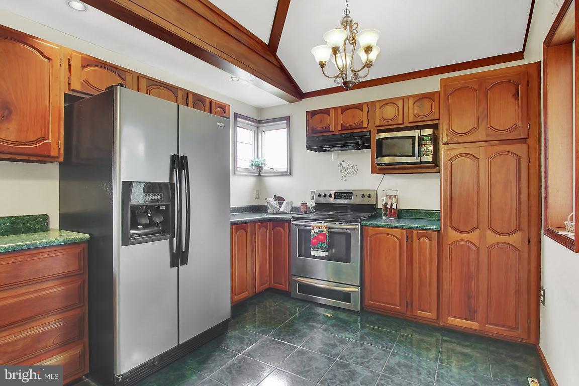 339 North Main Street Spring Grove, PA 17362 - Photo 12 of 26