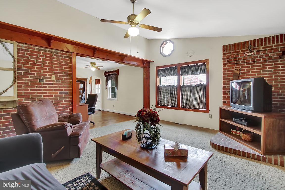 339 North Main Street Spring Grove, PA 17362 - Photo 3 of 26