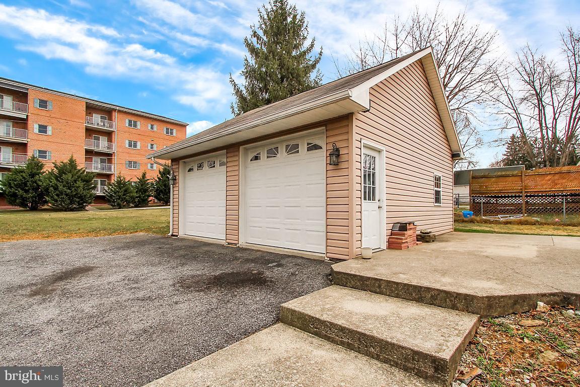 339 North Main Street Spring Grove, PA 17362 - Photo 22 of 26