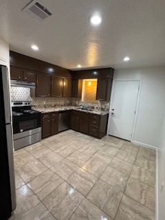 8935 Dirby Street Houston, TX 77075 - Photo 7 of 15 Kitchen