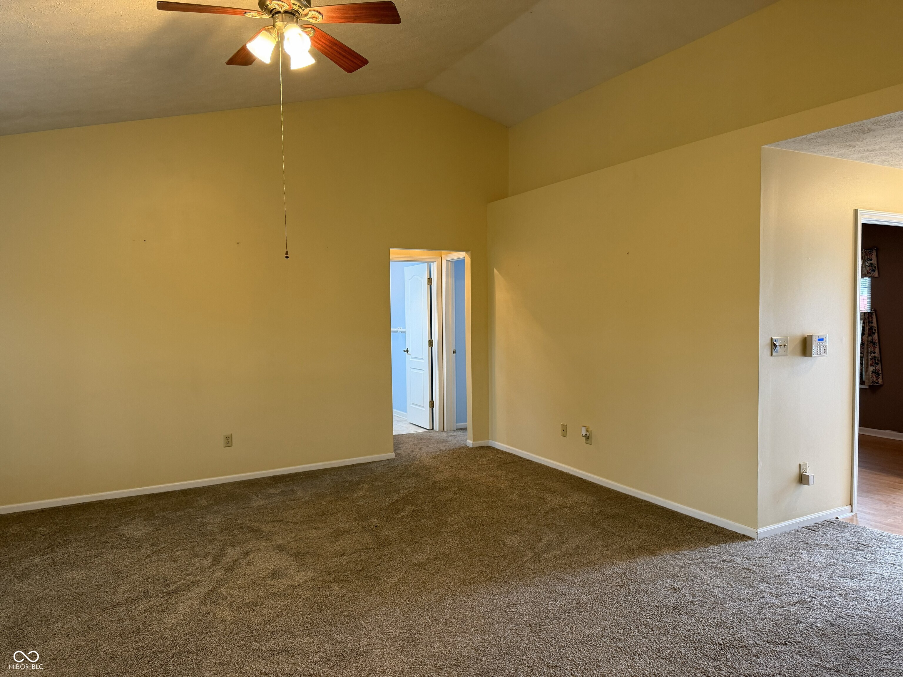 1049 Bumblebee Way Greenfield, IN 46140 - Photo 6 of 22