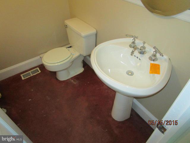 17706 Lappans Road Fairplay, MD 21733 - Photo 7 of 12 Bath