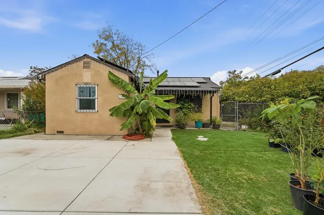 a view of a house with garden
