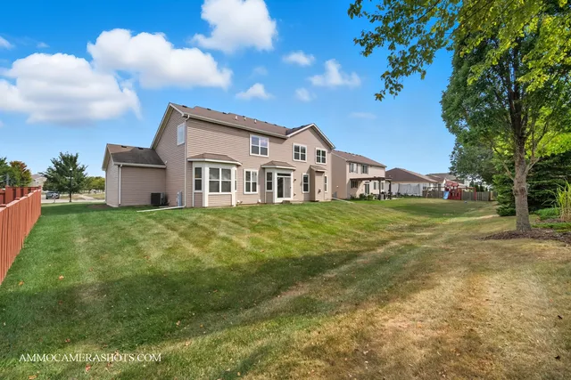 $640,000 | 11565 Richmond Lane, Huntley, IL 60142