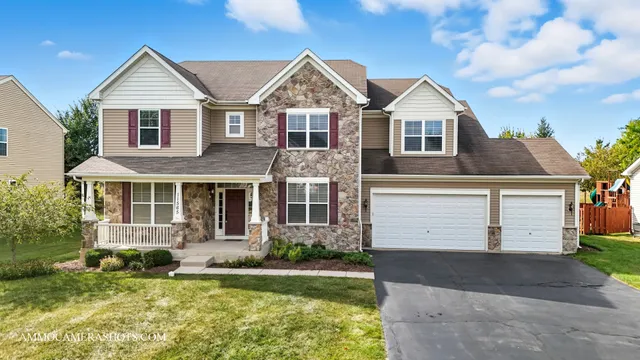 $640,000 | 11565 Richmond Lane, Huntley, IL 60142