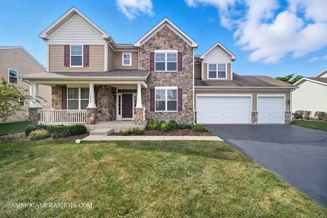 $640,000 | 11565 Richmond Lane, Huntley, IL 60142