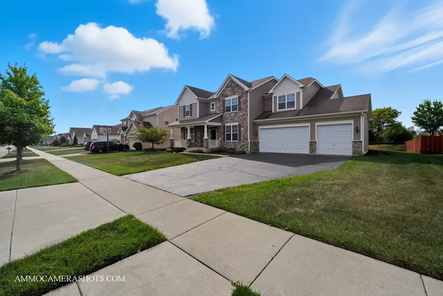 $640,000 | 11565 Richmond Lane, Huntley, IL 60142