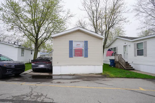 $59,900 | 1139 Lincoln Avenue, Unit 36, Holland, MI 49423