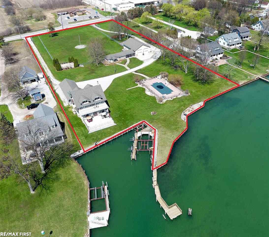 6789 South River Road Marine City, MI 48039 - Photo 2 of 86