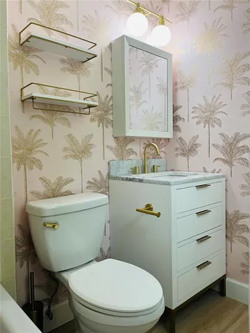 a view of a tree in the yard