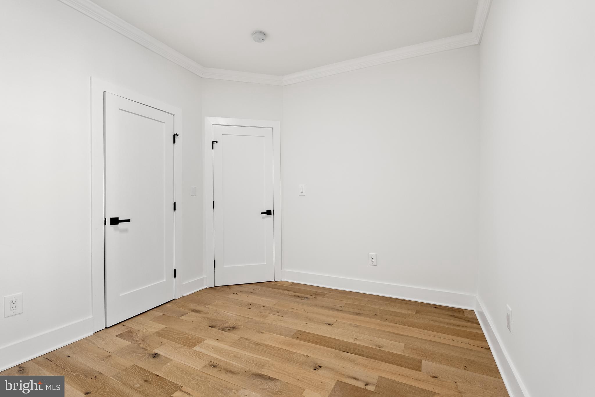 1361 Spring Road Northwest Washington, DC 20010 - Photo 22 of 40 a view of room