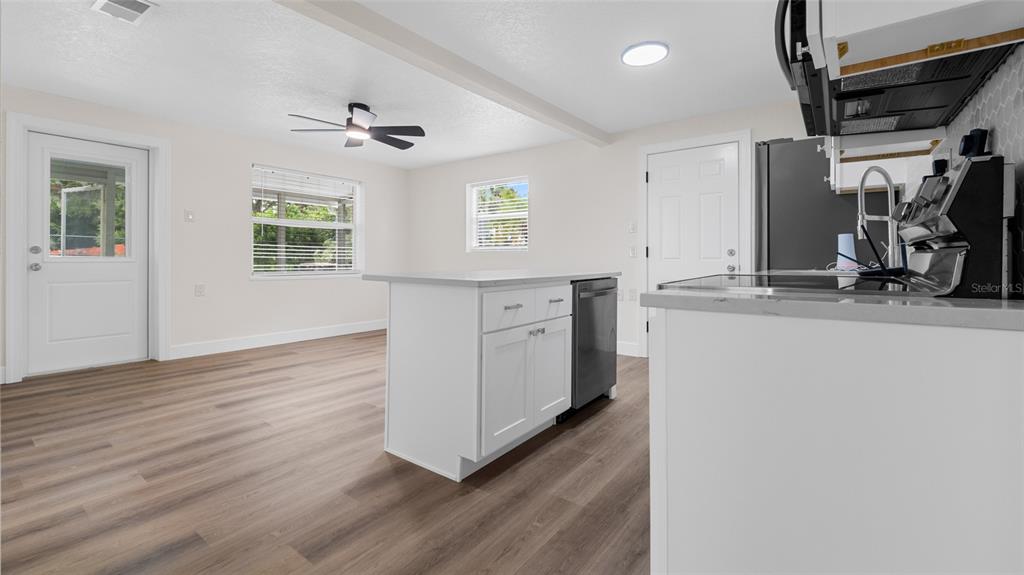 7635 Pier Road Port Richey, FL 34668 - Photo 8 of 13