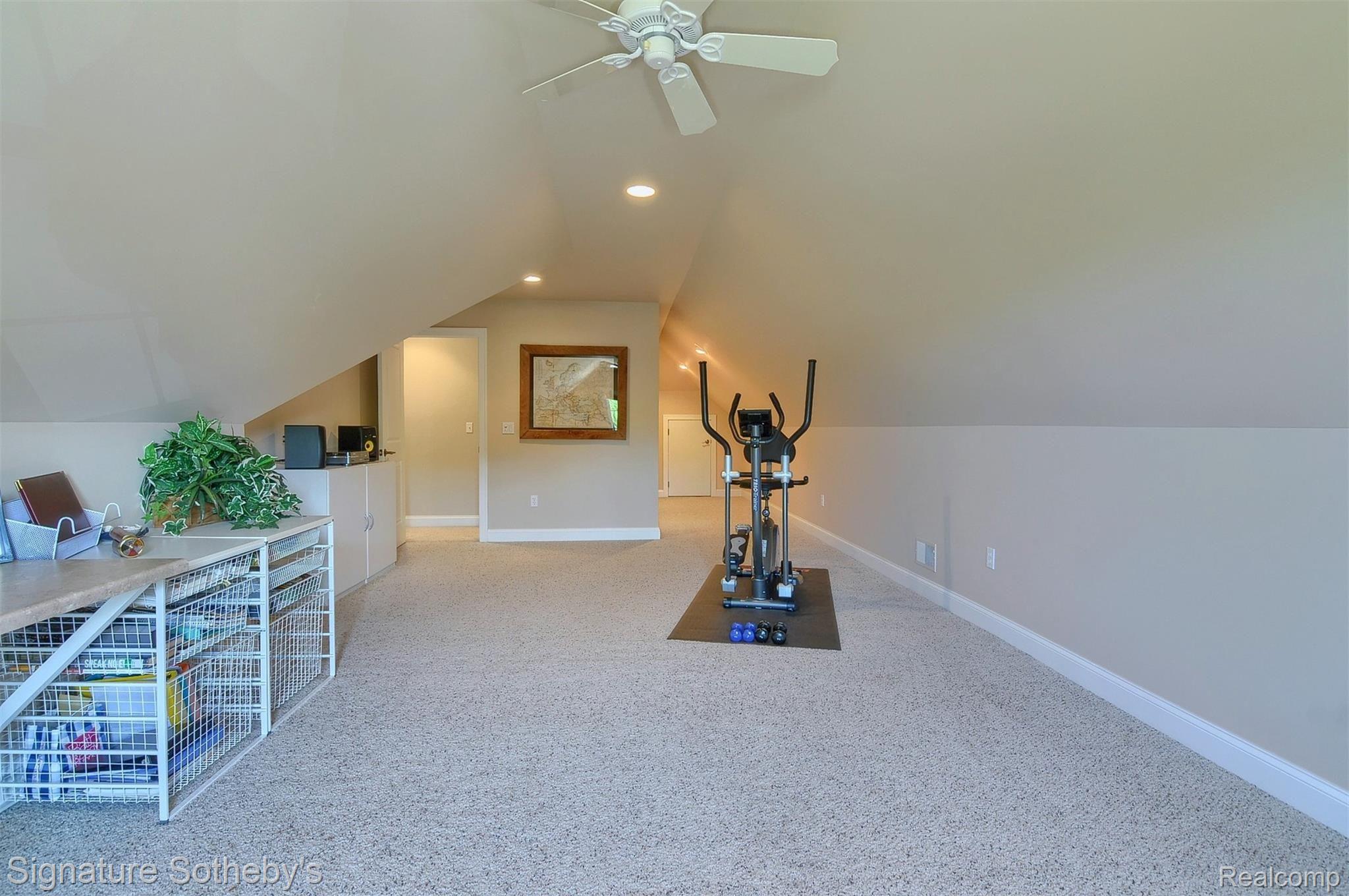 12293 Ivy Lane Fenton, MI 48430 - Photo 25 of 43 Large work at home Office or Bonus room view 2