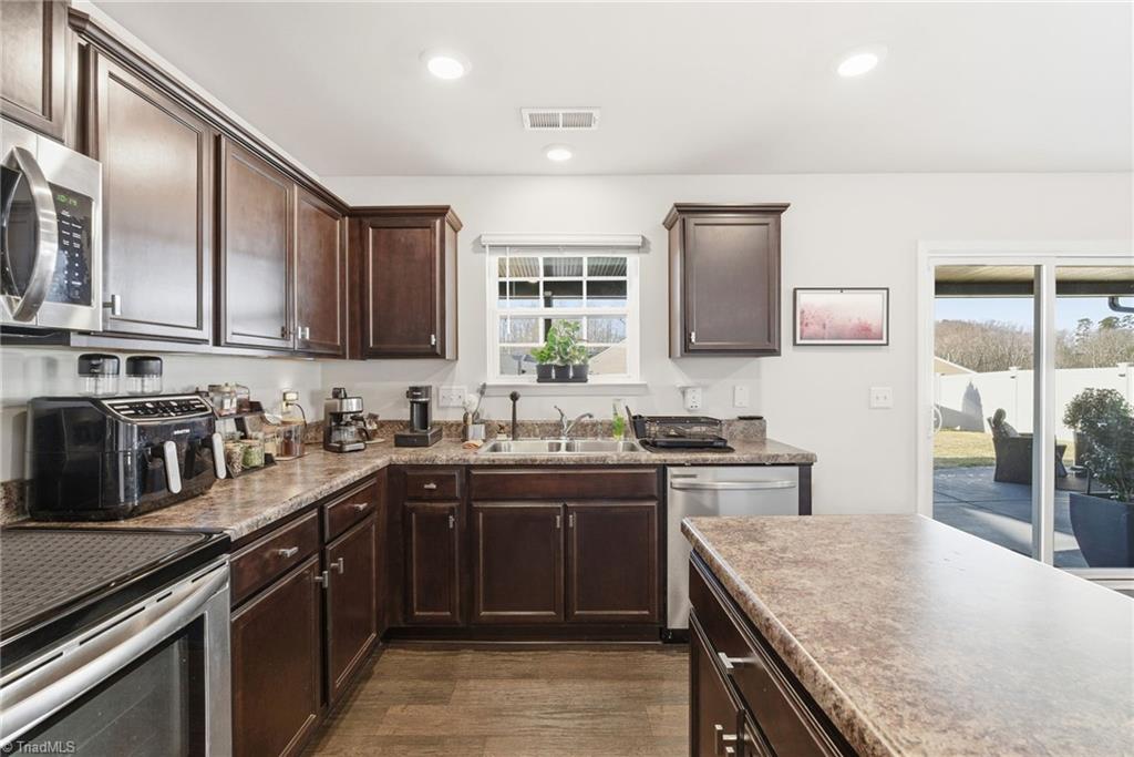 2370 Whisperwood Street Rural Hall, NC 27045 - Photo 18 of 50