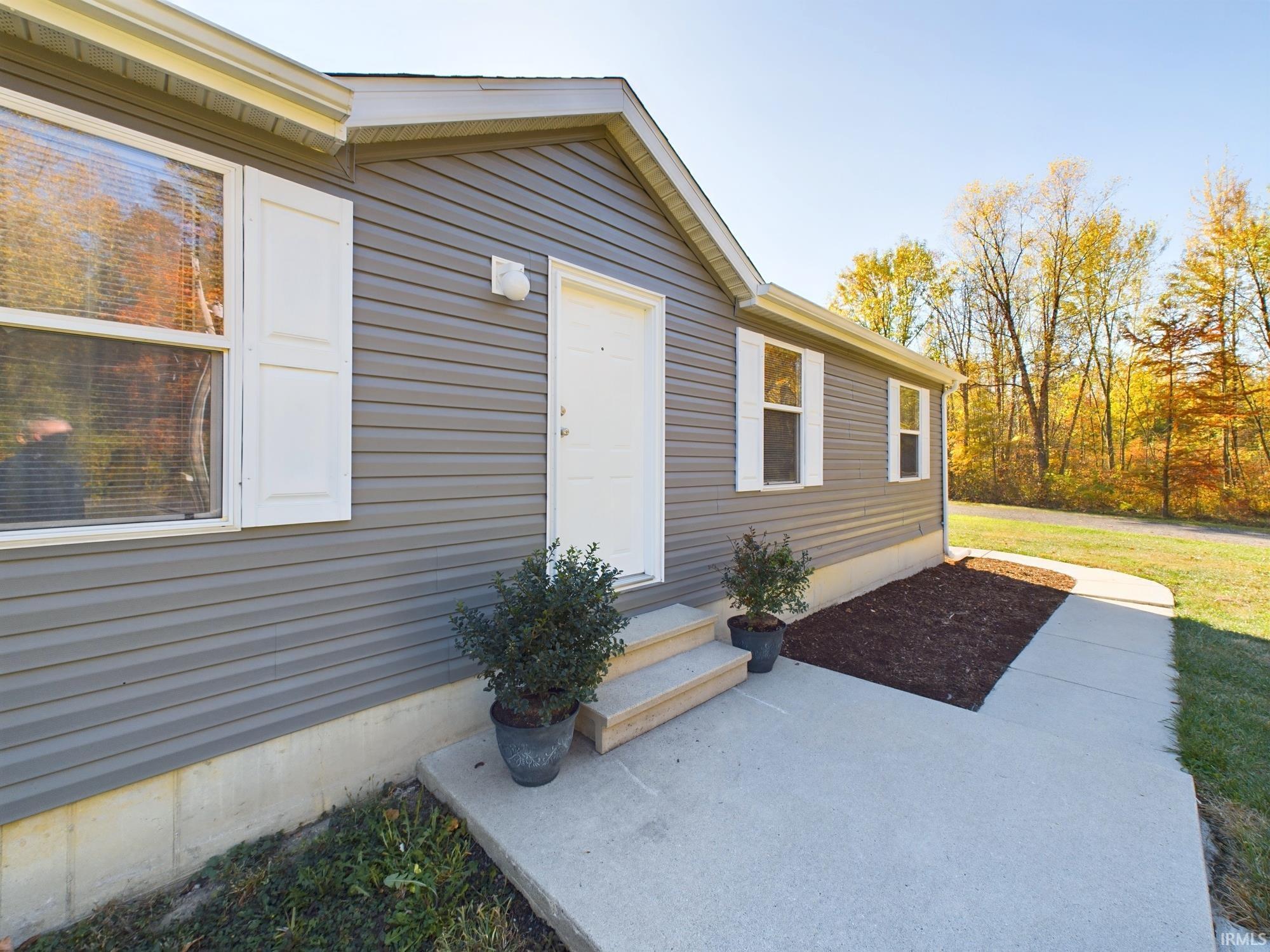7919 Kinnerk Road Fort Wayne, IN 46819 - Photo 1 of 34