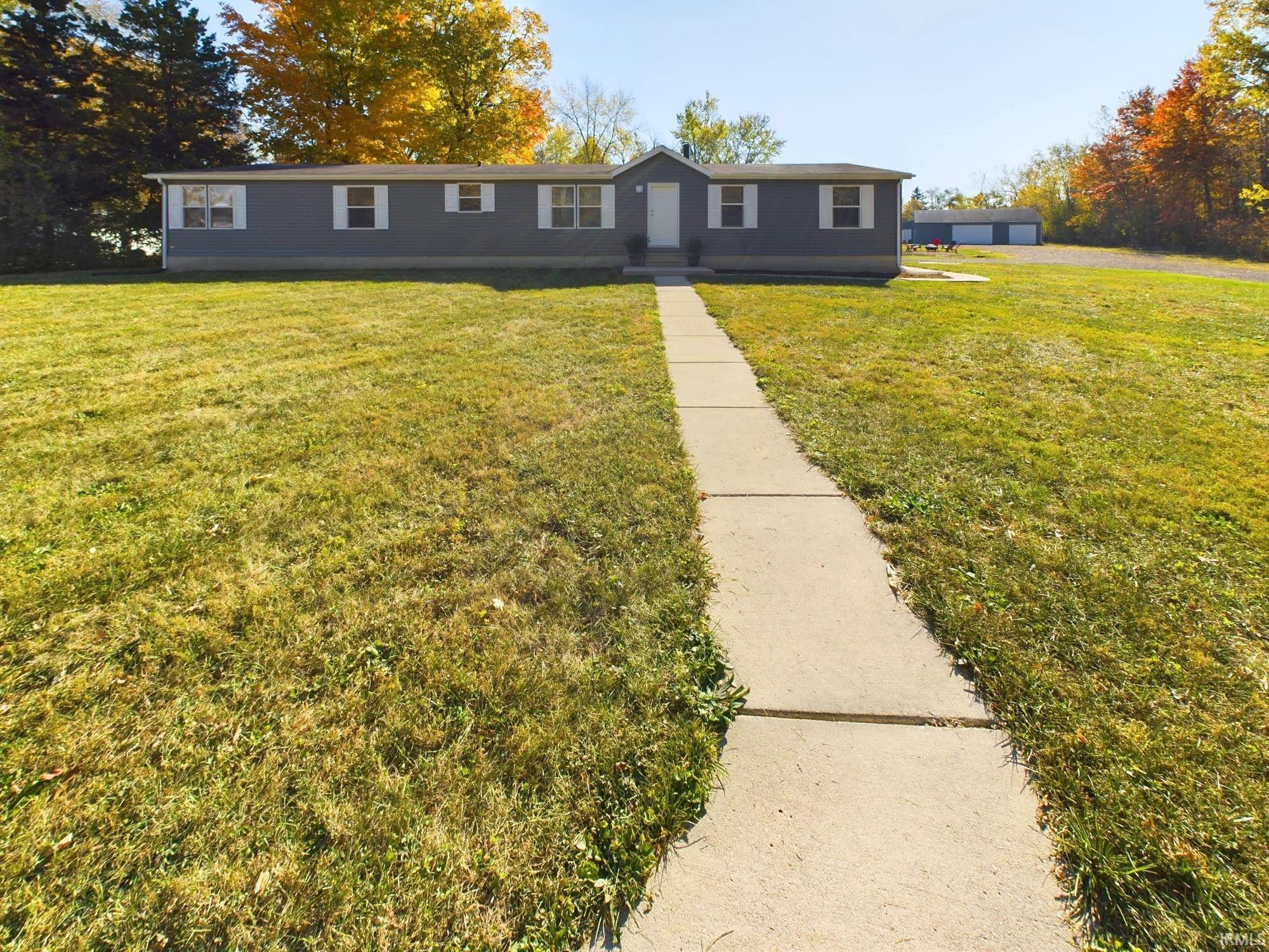 7919 Kinnerk Road Fort Wayne, IN 46819 - Photo 2 of 34