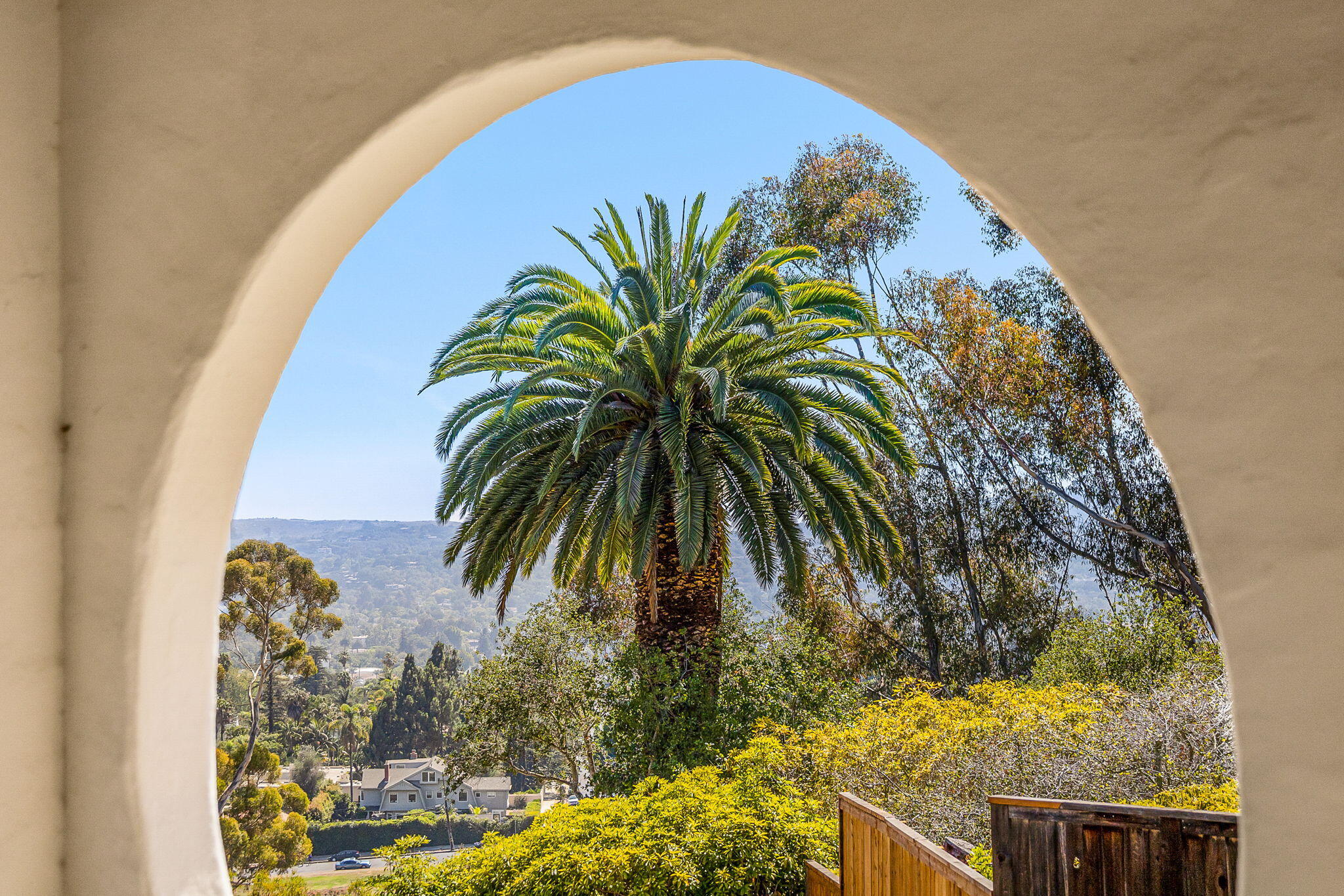 2141 Ridge Lane Santa Barbara, CA 93103 - Photo 5 of 69 42-web-or-mls-UpmarketMedia_2141Ridge-58