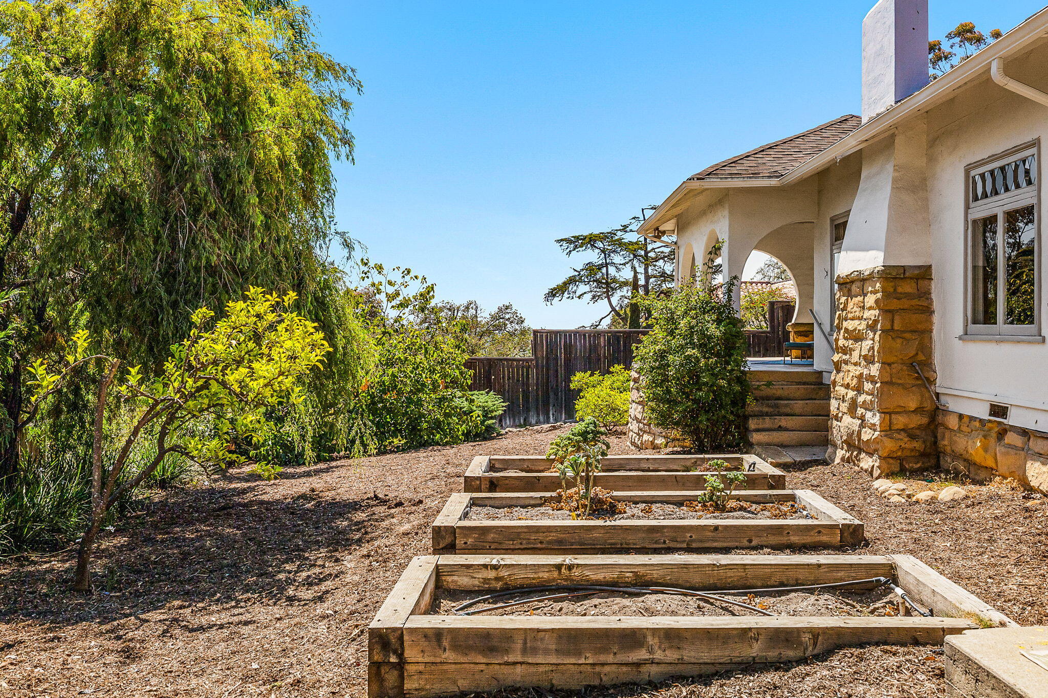 2141 Ridge Lane Santa Barbara, CA 93103 - Photo 8 of 69 58-web-or-mls-UpmarketMedia_2141Ridge-54